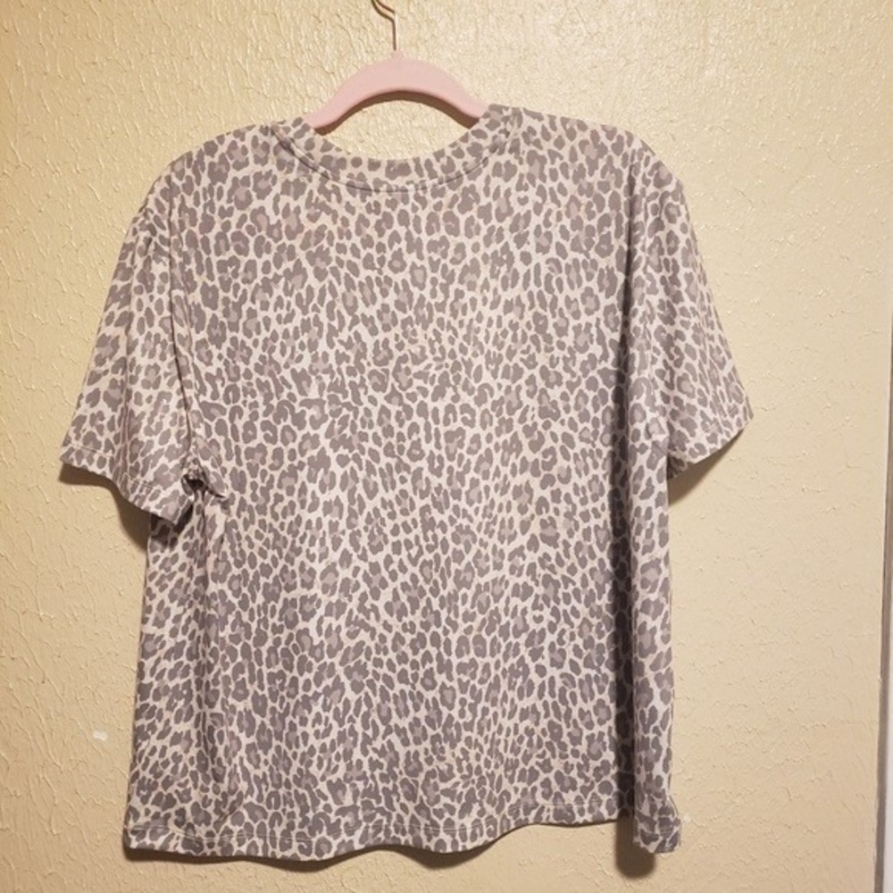 NWT Calme M Effect Drop Shoulder Tee Leopard 112199